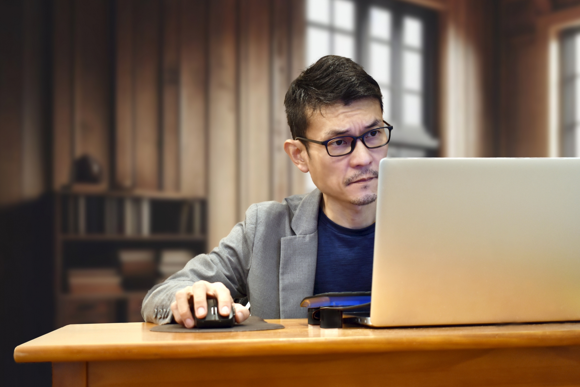 誰でも始められる在宅ワークとリモート副業全ガイド：収入アップ＆時間の自由を実現する働き方革命